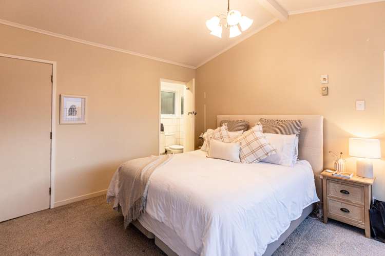 56 Great North Road Saint Johns Hill_9