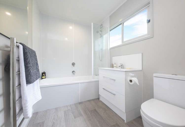 35 Kemp Road Massey_10