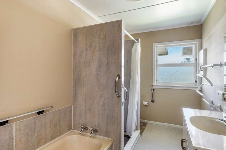 21 Gillies Avenue Taupo_18