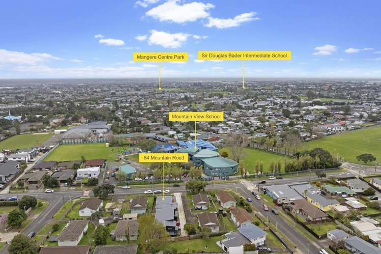 84 Mountain Road Mangere Bridge_20