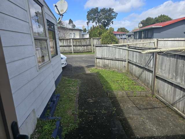 33 Metcalfe Road Ranui_2