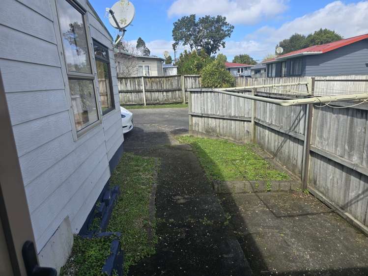 33 Metcalfe Road Ranui_2
