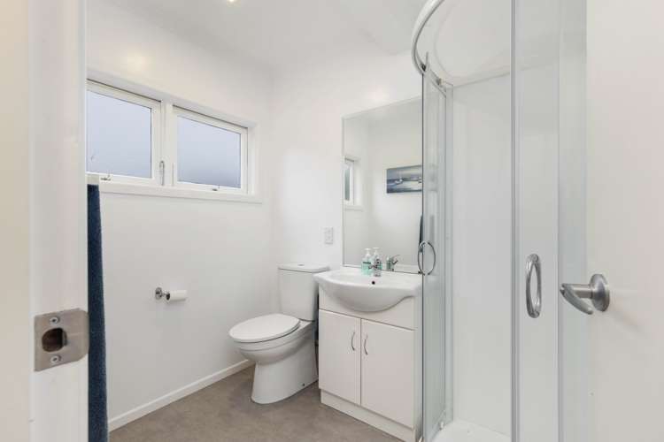 103 Cook Street Hamilton East_19