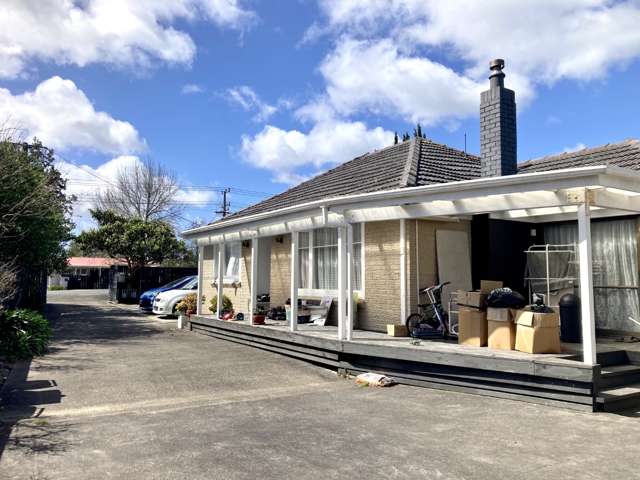 672 Te Atatu Road Te Atatu Peninsula_1