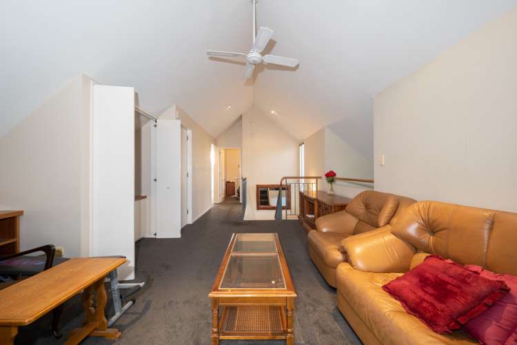 80 Pages Road Allenton_9