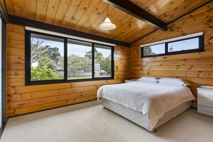 5 Courtney Close Pauanui_10