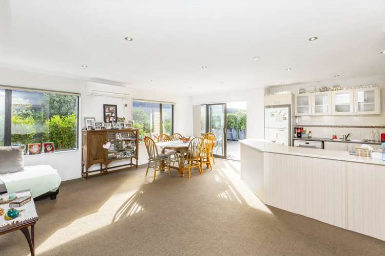 29 King Charles Drive Kingsley Heights_2