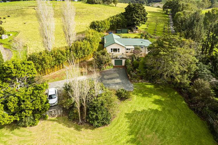 9 Going Road Matarau_23