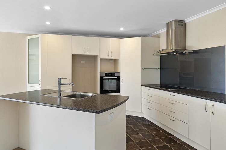 72 Karamea Street Whalers Gate_11