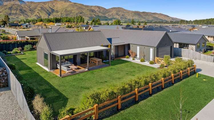 16 Sentinel Drive Lake Hawea_1