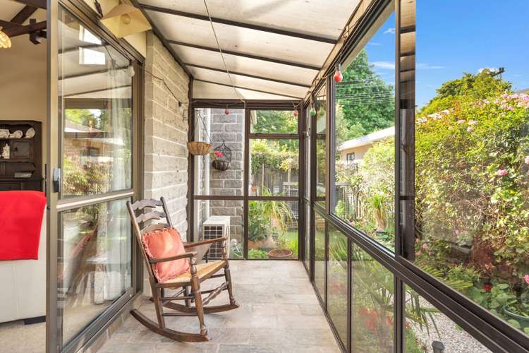 1/12 Byron Place Stoke_17