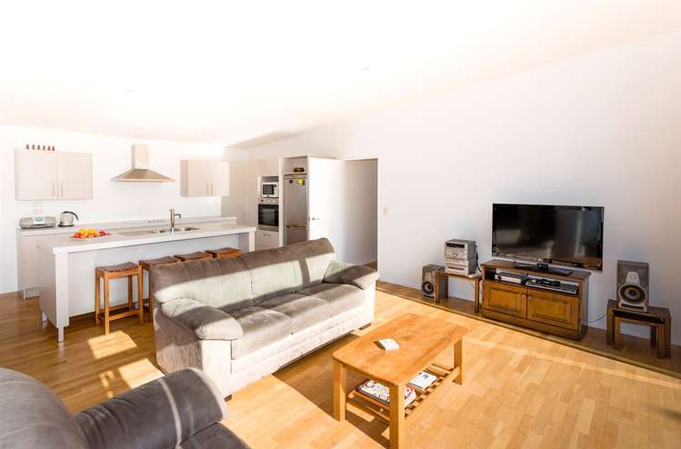 2 Oceanair Drive Pauanui_8