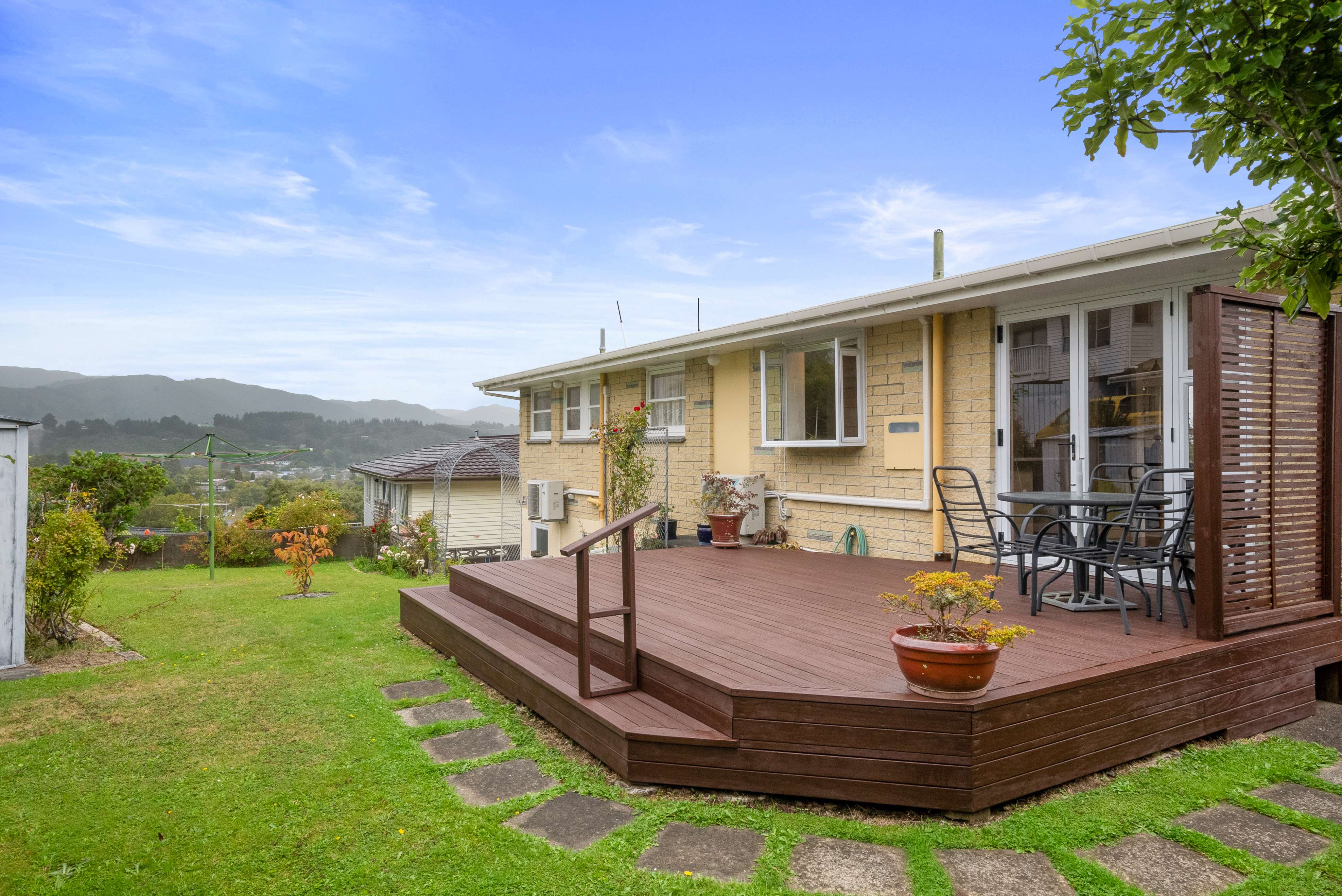 20 Sunnyview Drive Brown Owl Upper Hutt City Houses for Sale