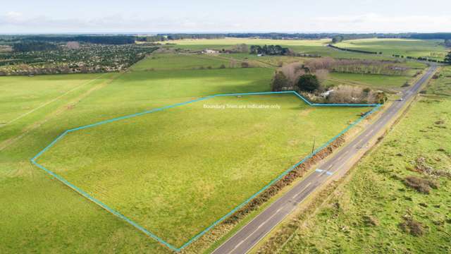 Flat Land and No Covenants!