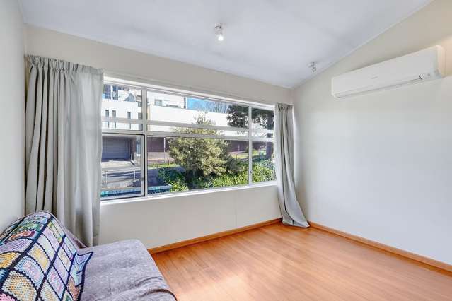 4/3 Tisdall Street 10463_3