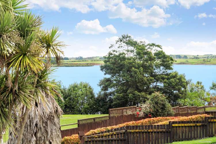 17 Hoylake Place Wattle Downs_11