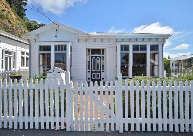 6 Pinelands Avenue Seatoun_2