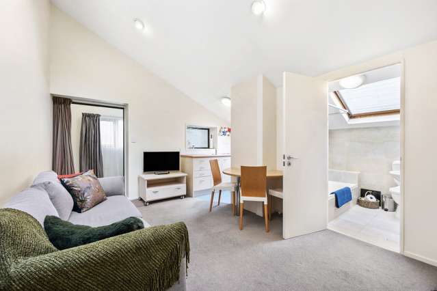 14/14 Alpha Street Te Aro_2