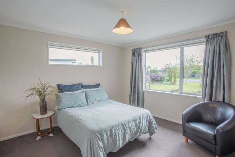 21 Talboys Drive Winton_12