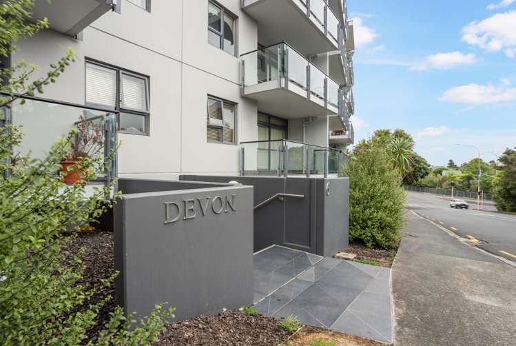 4j/6 Piwakawaka Street Eden Terrace_13