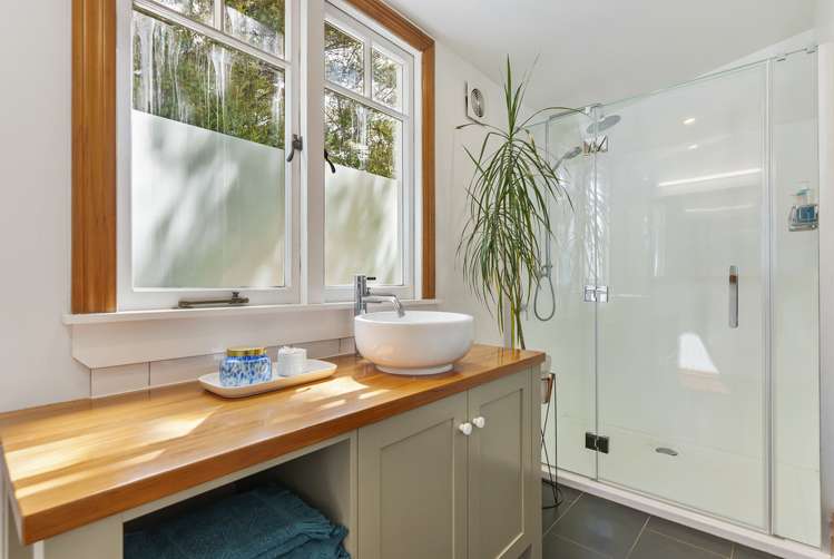 48 Eskdale Road Birkdale_8