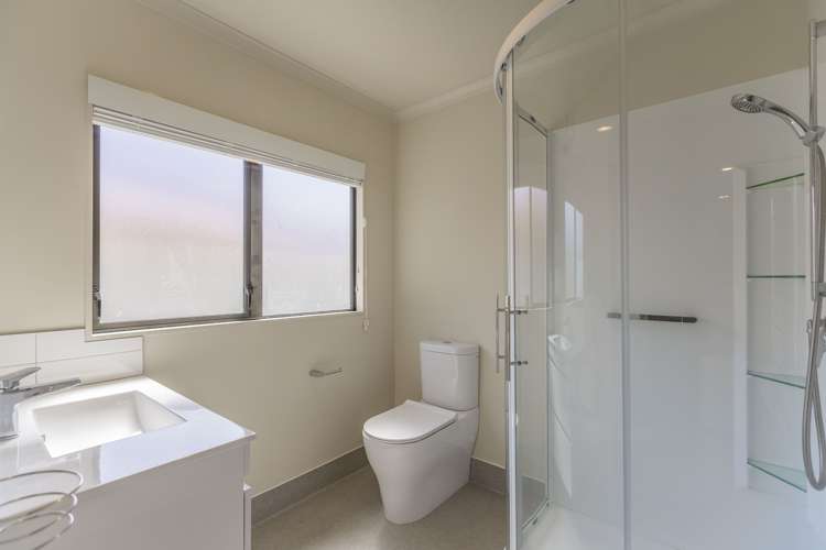 94 Weggery Drive Waikanae Beach_12