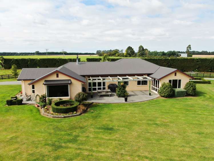 54 Longbeach Road Willowby_16