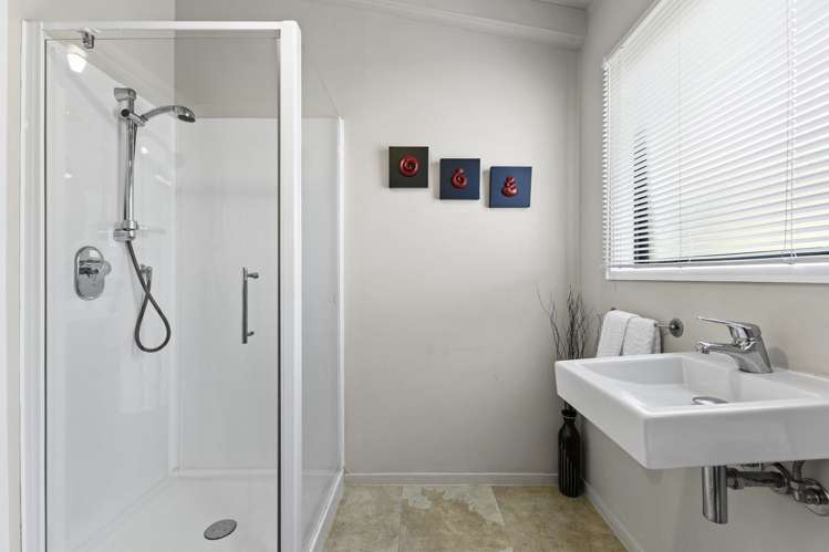 230 Upper Harbour Drive Greenhithe_36