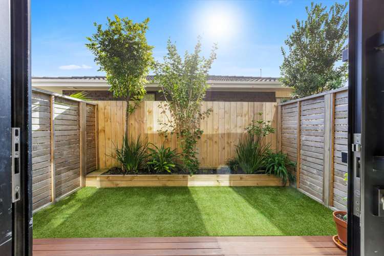 2/35 Centreway Road Orewa_12