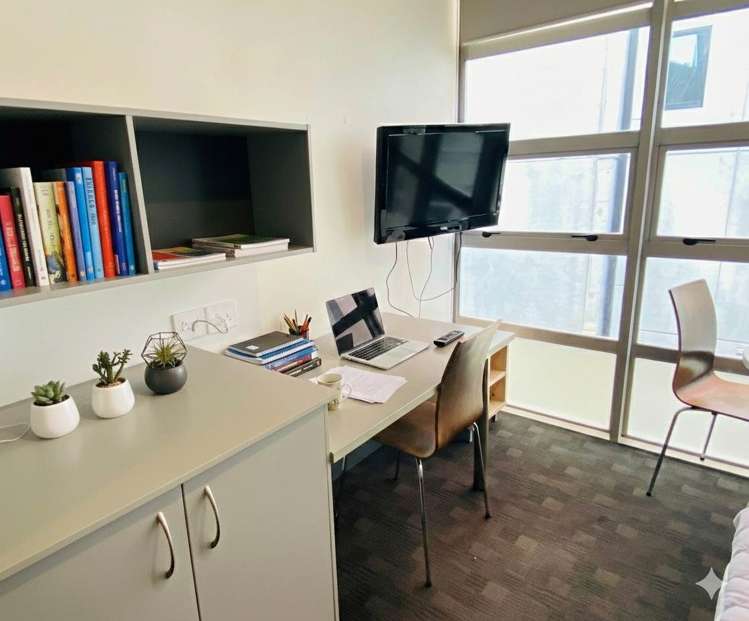 605/133 Beach Road_0