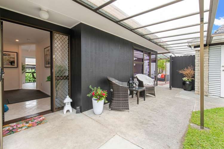 2/33 Vivian Wilson Drive Eastern Beach_15