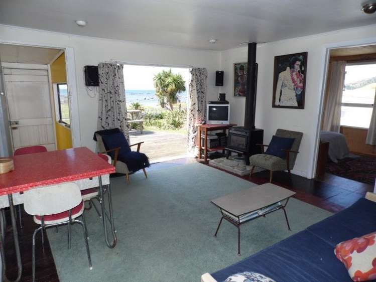 1097 Mataikona Road Mataikona_4