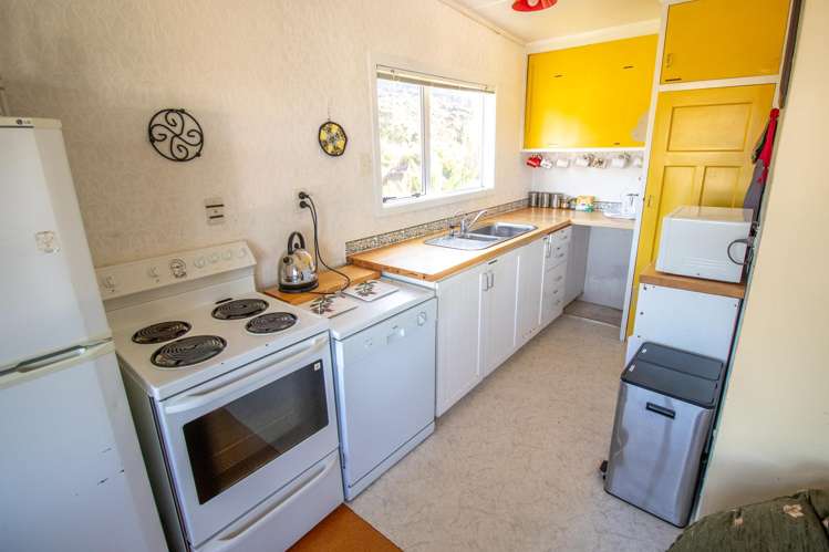 114 Short Street Kawhia_12