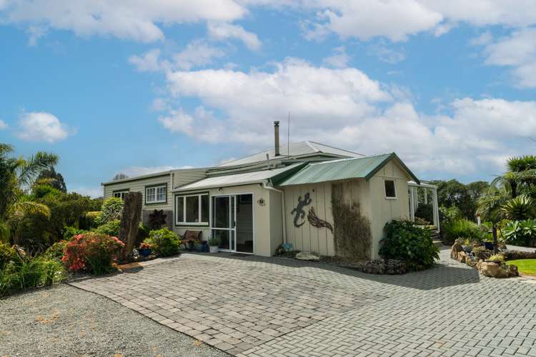 64 Tauraroa Road Maungakaramea_33