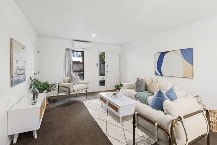 2/2 Goring Street Thorndon_5