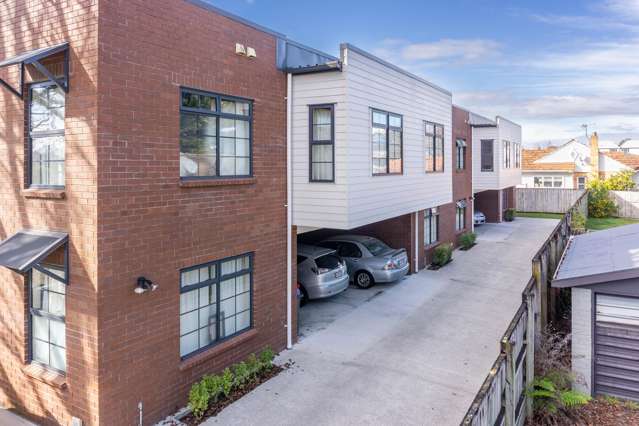 3/3 Liverpool Street Hamilton Central_2