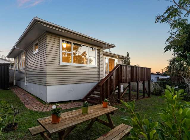 Twilight Open Home Wednesday 4.45pm to 5.45pm!
