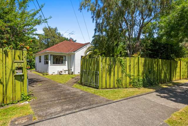 15 Heretaunga Square Silverstream_1