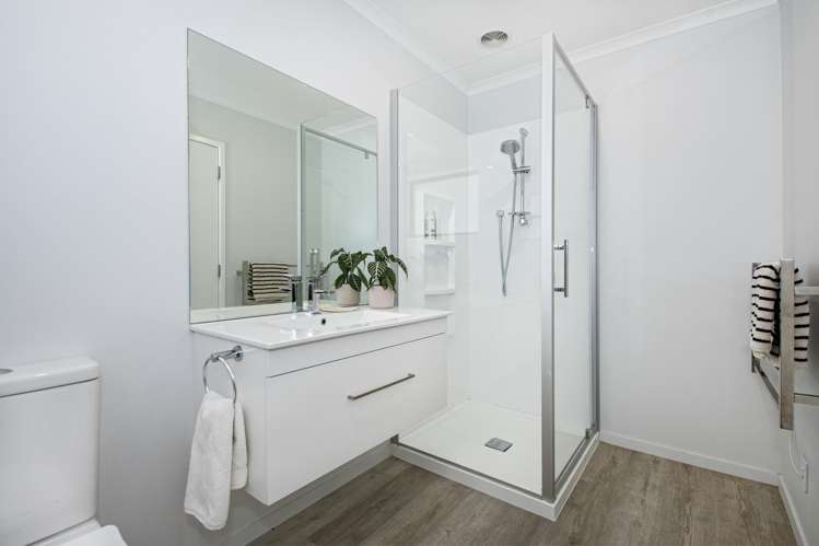 62 Pebble Beach Boulevard Te Kamo_13