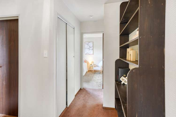 2/6 Hythe Lane Saint Martins_7