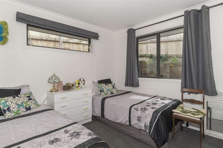 191 Ballintoy Park Drive Welcome Bay_10