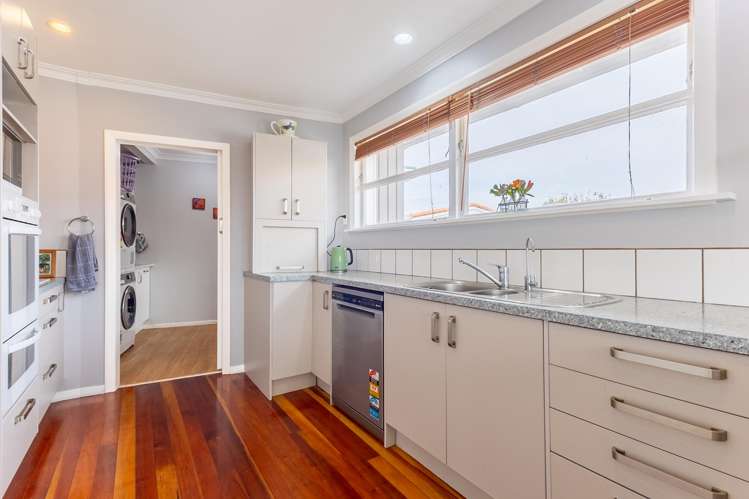 44 Gray Avenue Paraparaumu Beach_8