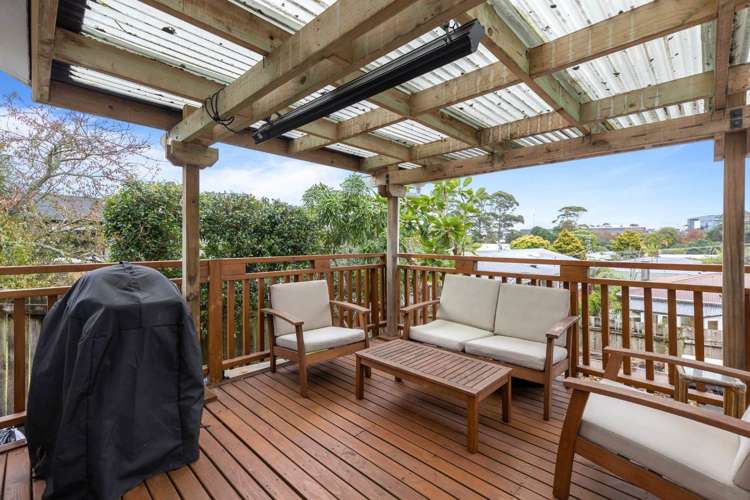 78B Vodanovich Road Te Atatu South_9