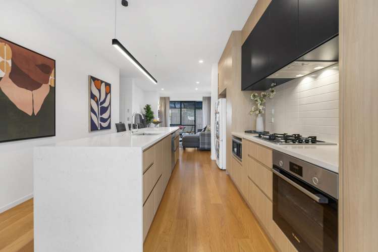 8 Whakaora Lane Flat Bush_5