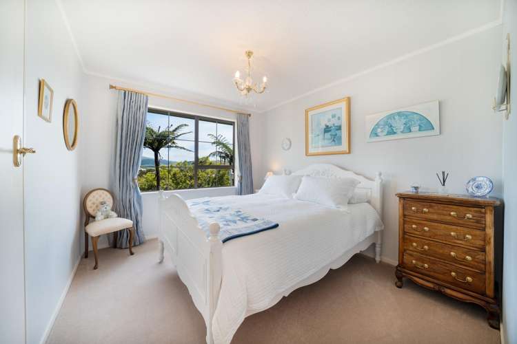 8 Makatote Grove Churton Park_12