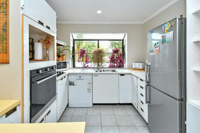 11 Idesia Place Totara Heights_3