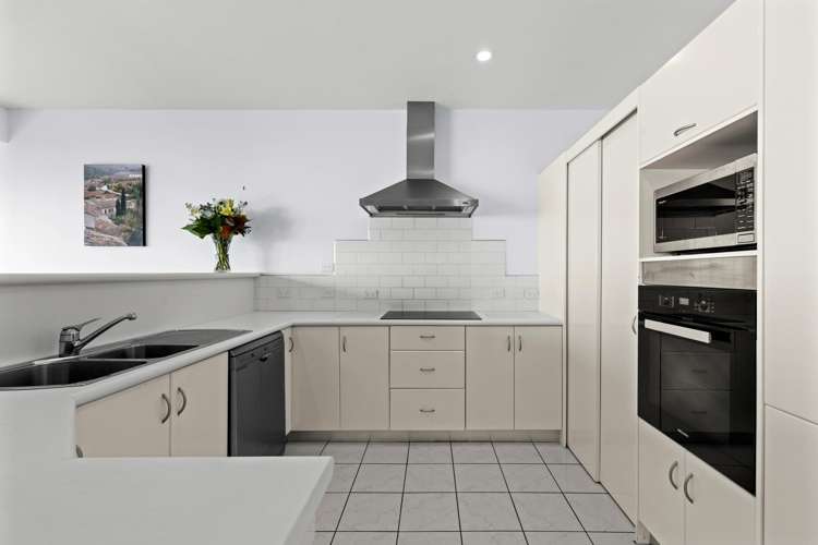 132 Priestley Terrace Bluff Hill_9