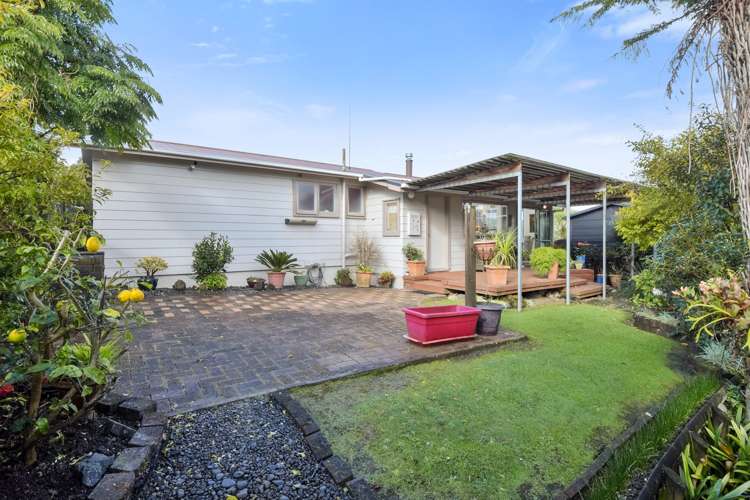 7 Easter Parade Glen Eden_13