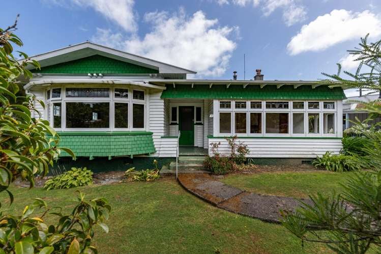 2 Perotti Street Greymouth_24