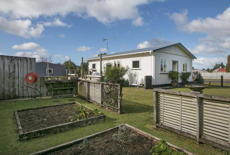 110 Consols Street Waihi_13